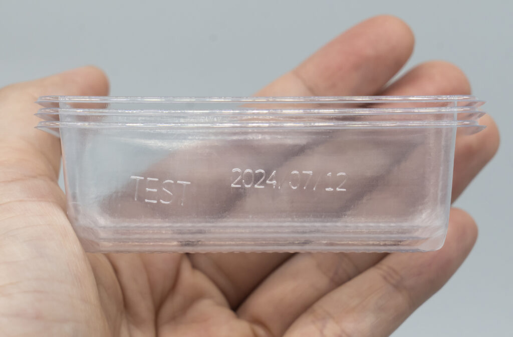 Plastic rigid containers